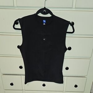 GAP Classic Black Sleeveless Tee